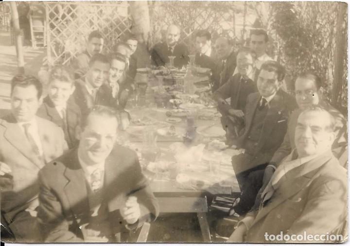 Antique Photography: ** H828 - FOTOGRAFIA - GRUPO DE AMIGOS EN UNA COMIDA
