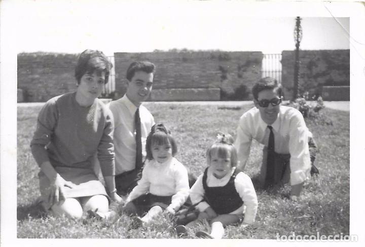 Antique Photography: ** H860 - FOTOGRAFIA - TRES JOVENES CON DOS NI&Ntilde;ITAS