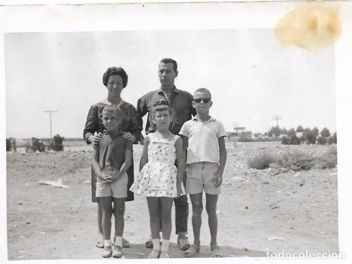 Fotografia antiga: *** AC32 - FOTOGRAFIA - PAREJA CON SUS TRES NI&Ntilde;OS