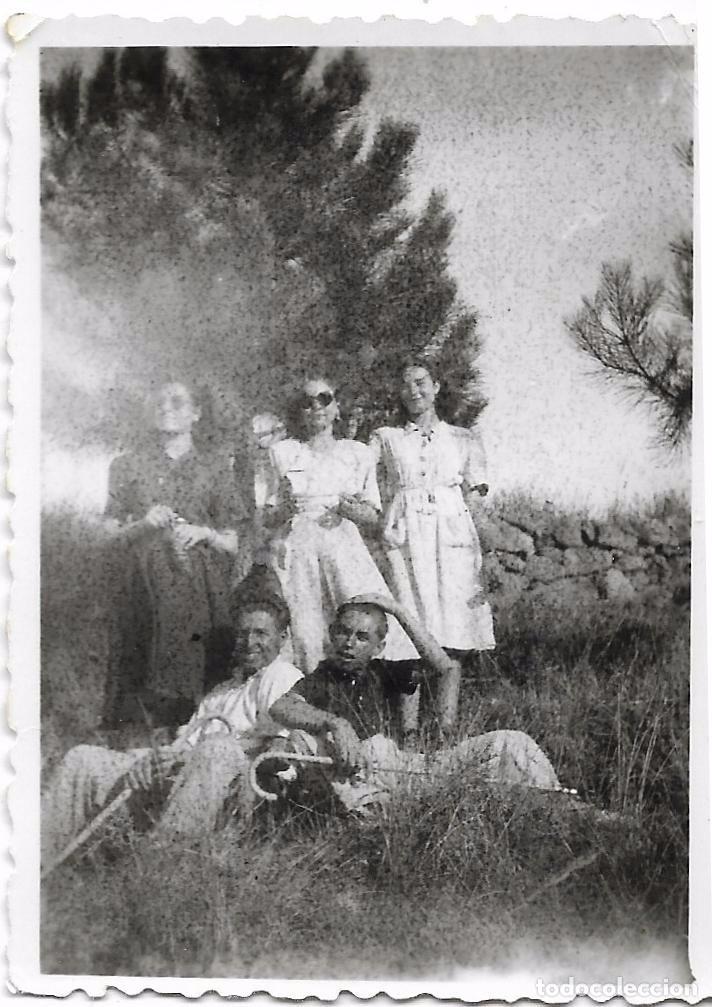 Fotografia antiga: == F782 - FOTOGRAFIA - GRUPO DE AMIGOS