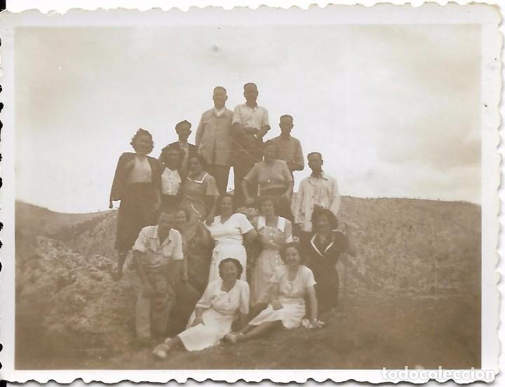 Fotografia antiga: ** BB813 - FOTOGRAFIA - GRUPO DE AMIGOS