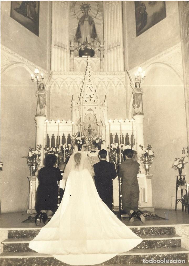 Photographie ancienne: :::: FF91 - FOTOGRAFIA - PAREJA DE NOVIOS EN EL ALTAR - 17,5 X 12,5 CM.