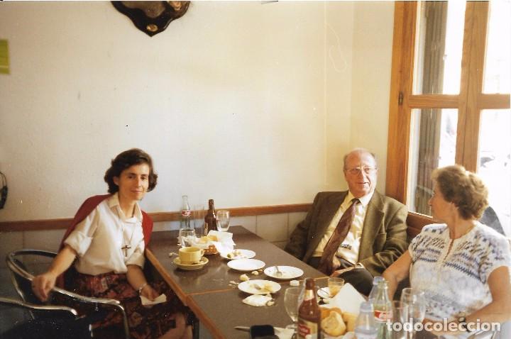 Fotograf&iacute;a antigua: :::: LL143 - FOTOGRAFIA - TRES AMIGOS EN UN BAR - 18,5 X 12,5 CM.