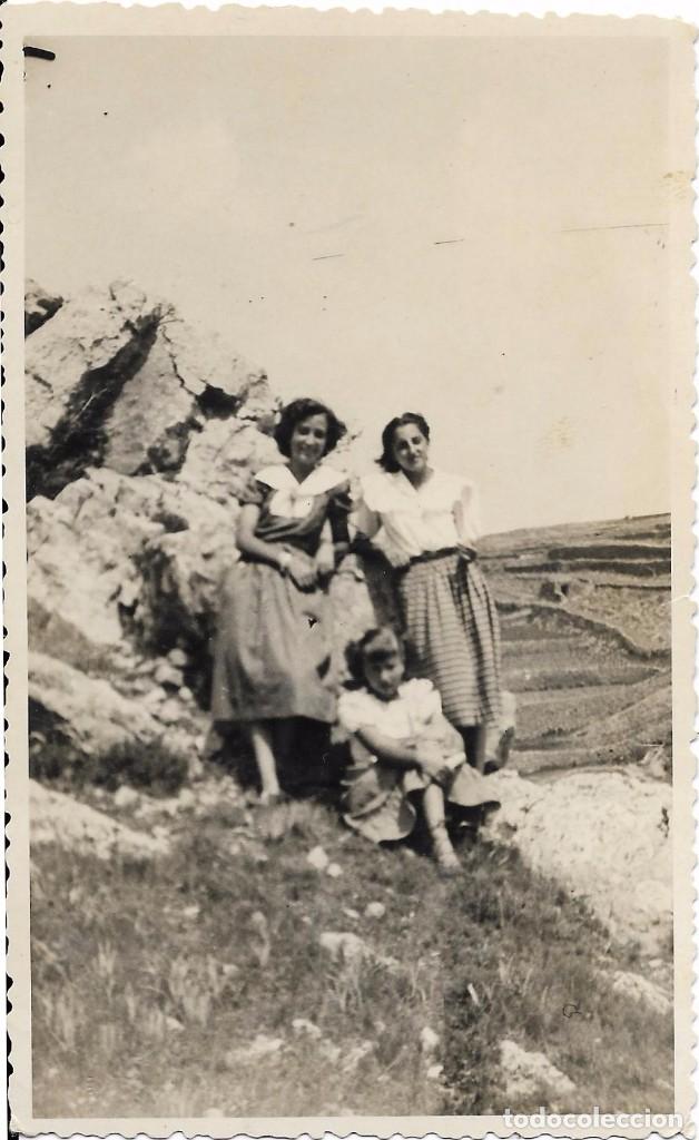 Antique Photography: ** K691 - FOTOGRAFIA - AMIGAS EN EL MONTE