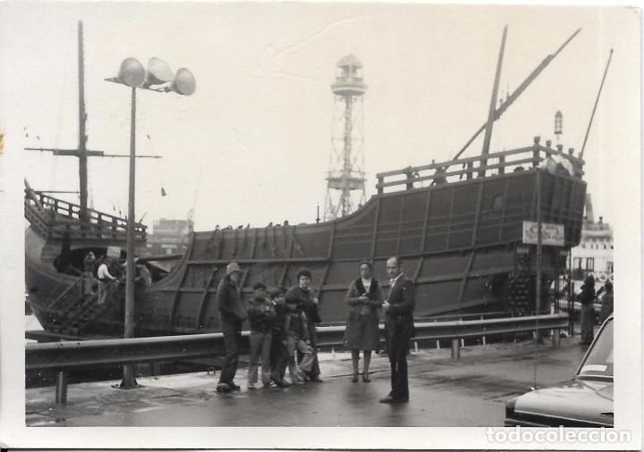 Fotograf&iacute;a antigua: ** K413 - FOTOGRAFIA - GRUPO DE AMIGOS JUNTO A UN BARCO
