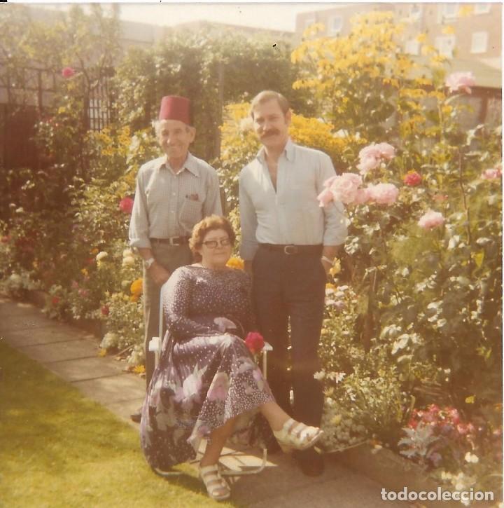 Alte Fotografie: ** BB652 - FOTOGRAFIA - TRES AMIGOS EN UN JARDIN