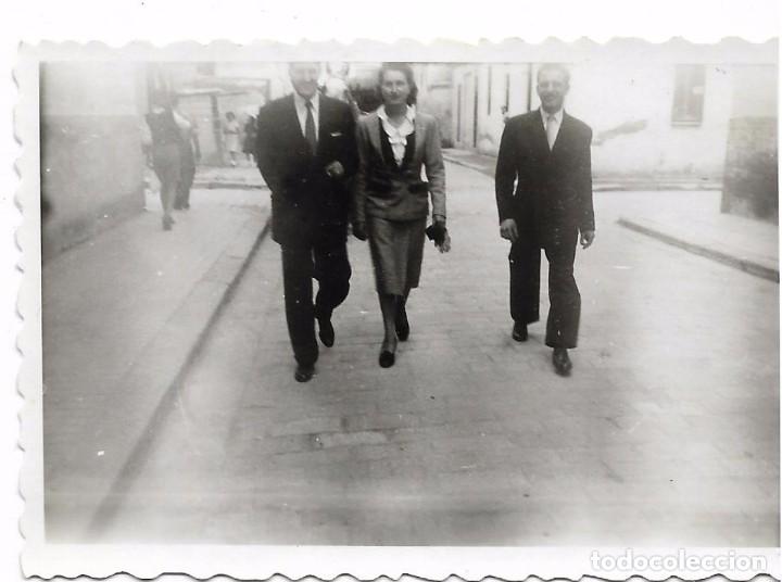 Fotograf&iacute;a antigua: ** AN107 - FOTOGRAFIA - TRES AMIGOS DE PASEO