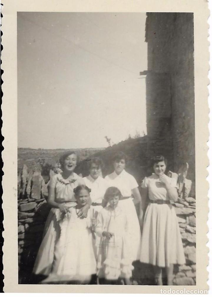 Alte Fotografie: ** AN145 - FOTOGRAFIA - GRUPO DE AMIGAS - 1952