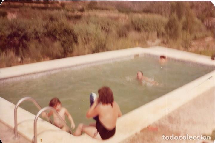 Fotograf&iacute;a antigua: ** AN345 - FOTOGRAFIA - GENTE TOMANDO EL BA&Ntilde;O EN UNA PISCINA