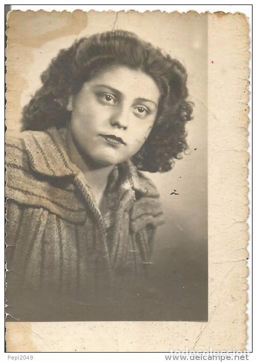 Alte Fotografie: ** C681 - FOTOGRAFIA - GUAPA SE&Ntilde;ORITA - 9 X 6 CM.