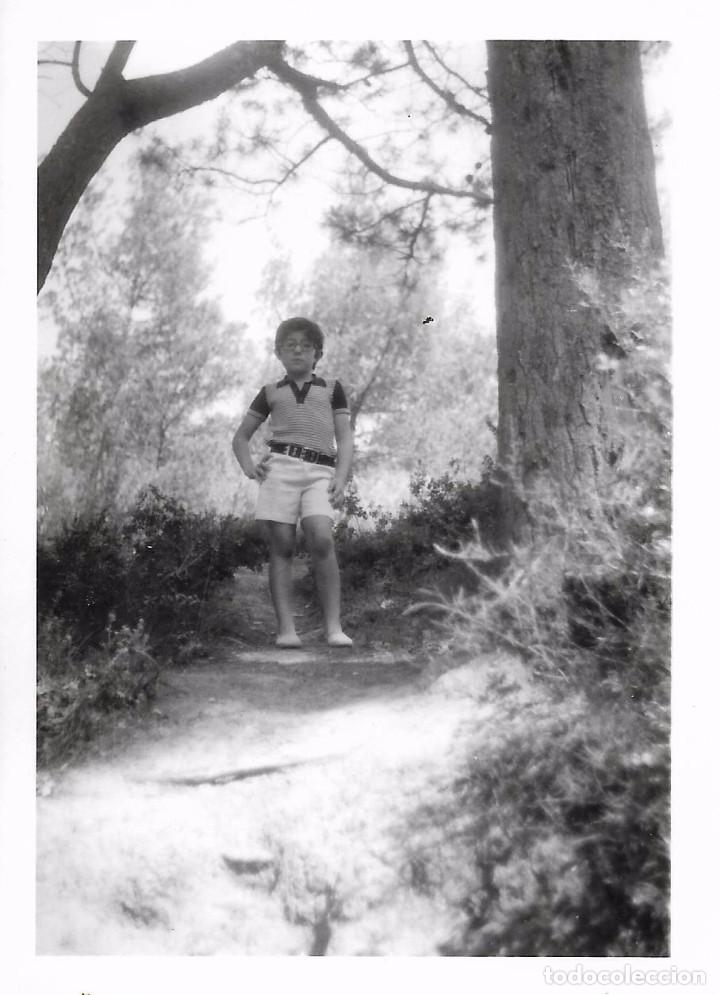 Alte Fotografie: ** AN495 - FOTOGRAFIA - JOVENCITO EN EL CAMPO