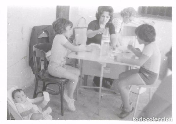 Alte Fotografie: ** AN516 - FOTOGRAFIA - SE&Ntilde;ORA CON TRES NI&Ntilde;OS