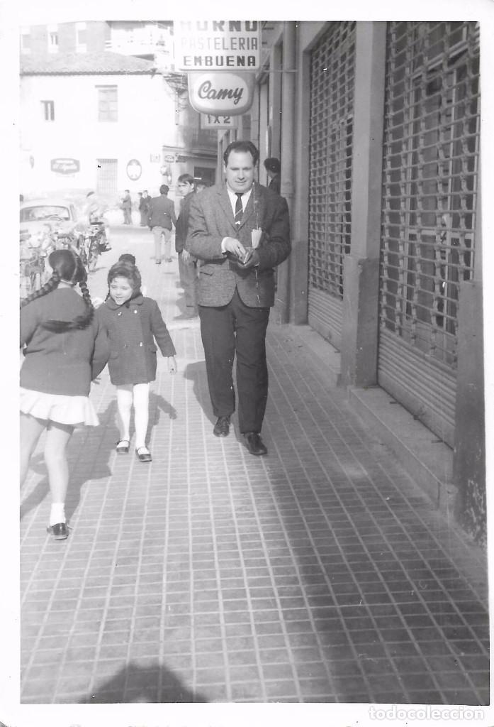 Fotograf&iacute;a antigua: ** AN610 - FOTOGRAFIA - SE&Ntilde;OR DE PASEO CON DOS NI&Ntilde;AS