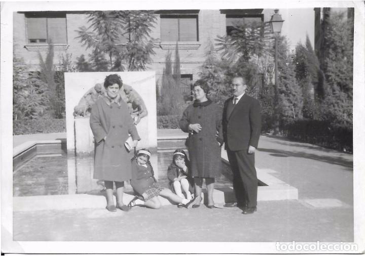 Fotograf&iacute;a antigua: ** AN674 - FOTOGRAFIA - AMIGOS CON SUS NI&Ntilde;AS