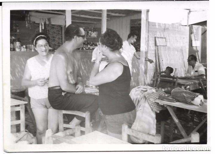 Fotografia antiga: ** AN795 - FOTOGRAFIA - GRUPO DE AMIGOS