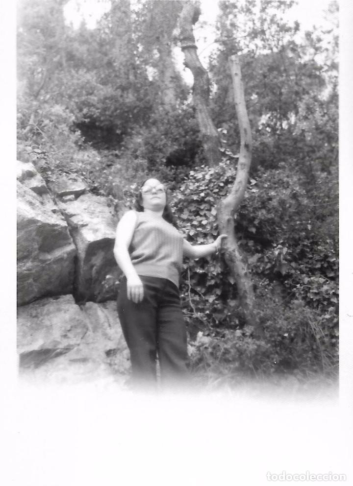 Fotografia antica: ^^^ T05 - FOTOGRAFIA - JOVEN EN EL MONTE