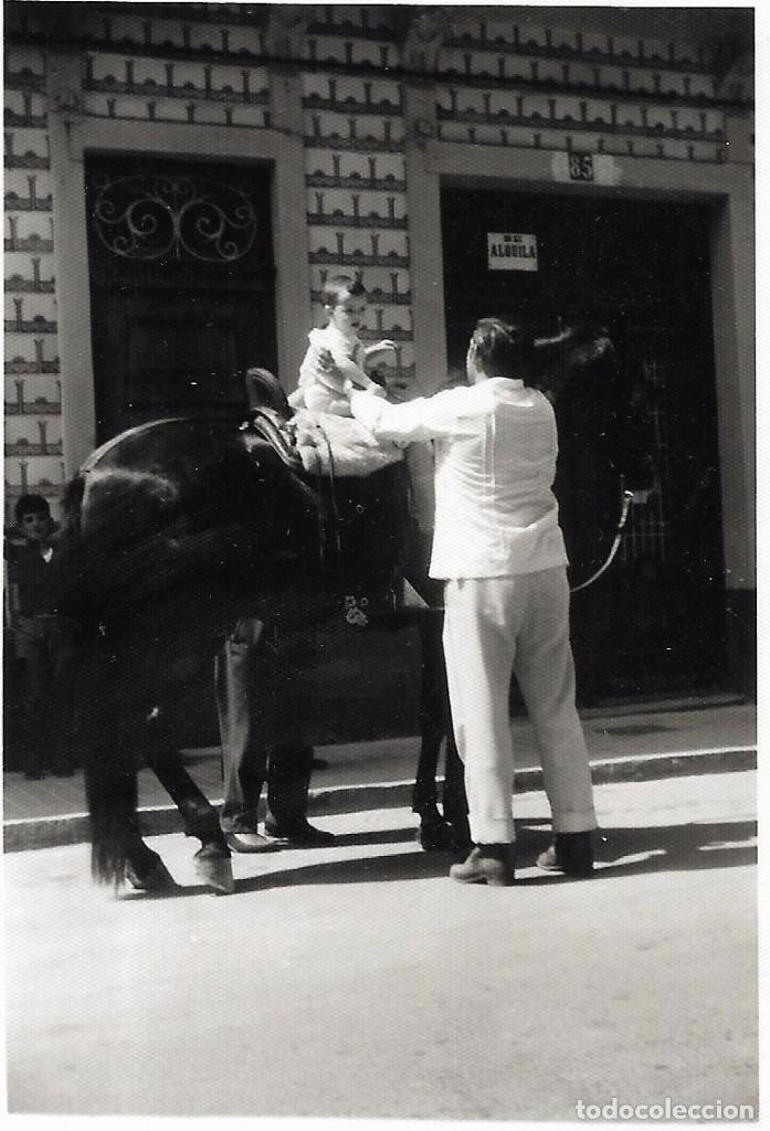 Alte Fotografie: ** T41 - FOTOGRAFIA - NI&Ntilde;ITO MONTADO EN UN CABALLO