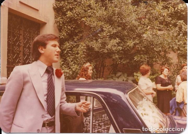 Fotograf&iacute;a antigua: :::: Q324 - FOTOGRAFIA - NOVIO JUNTO AL COCHE DE LA BODA