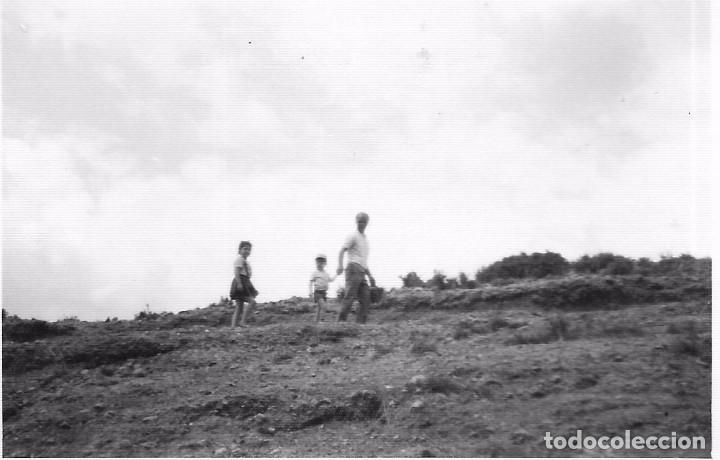 Fotograf&iacute;a antigua: ** AN971 - FOTOGRAFIA - FAMILIA POR EL CAMPO