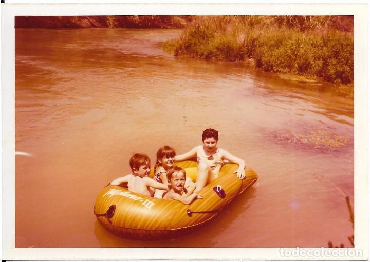 Fotograf&iacute;a antigua: :::: VF452 - FOTOGRAFIA - CUATRO NI&Ntilde;OS EN UNA BARCA