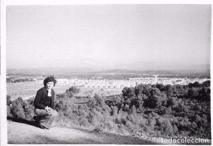Fotografia antica: == F165 - FOTOGRAFIA - JOVEN EN EL CAMPO