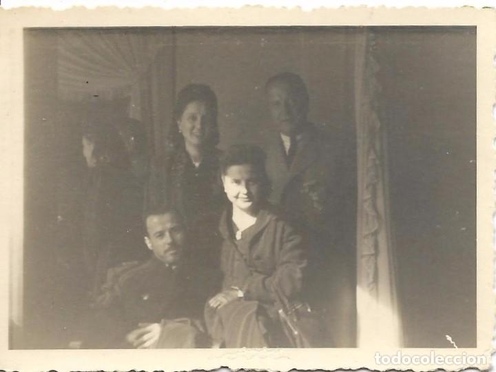 Antique Photography: == D342 - FOTOGRAFIA - GRUPO DE AMIGOS