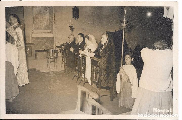 Fotograf&iacute;a antigua: :::: LL217 - FOTOGRAFIA - PAREJA DE NOVIOS EN LA IGLESIA - 18 X 12 CM.