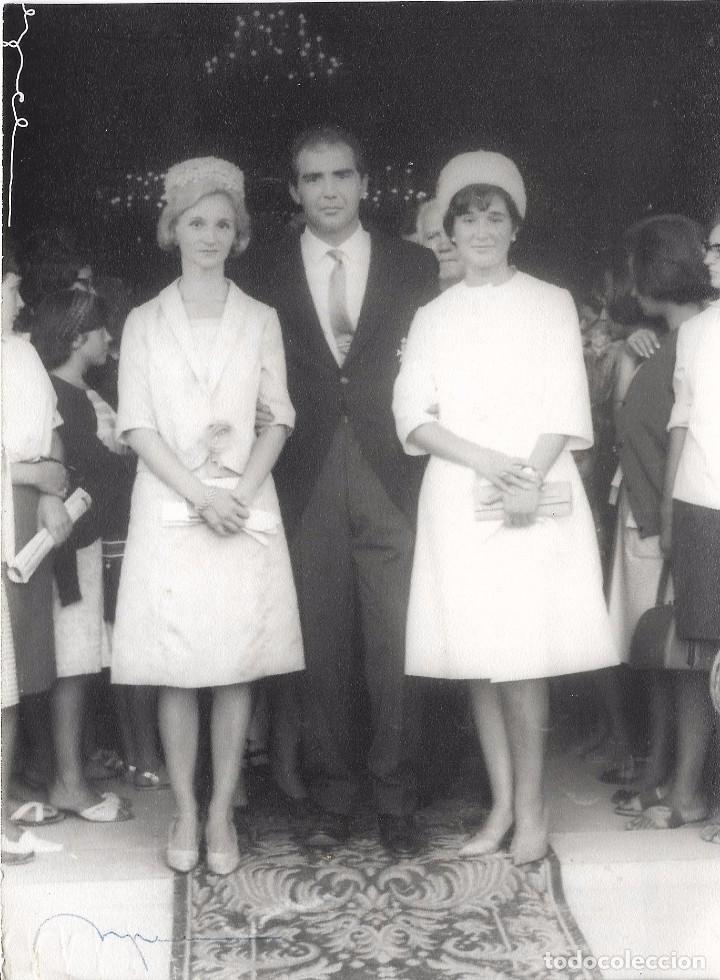 Fotografia antiga: ** LL240 - FOTOGRAFIA - TRES ELEGANTES AMIGOS - 16 X 12 CM.