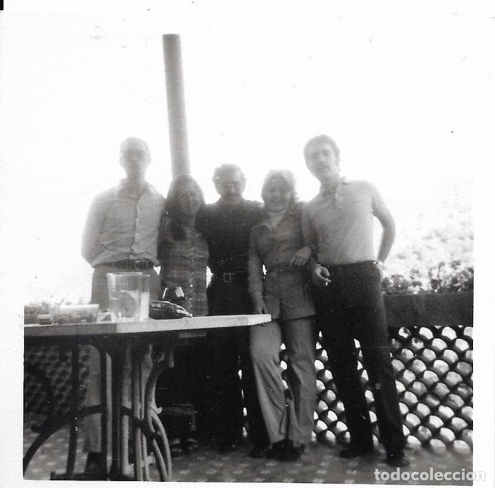 Fotografia antiga: ** AB691 - FOTOGRAFIA - GRUPO DE AMIGOS