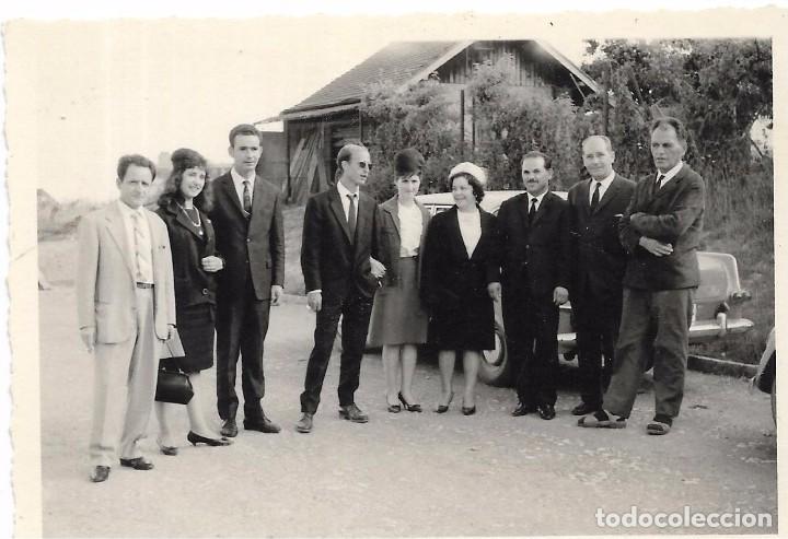 Fotografia antiga: == F759 - FOTOGRAFIA - GRUPO DE AMIGOS