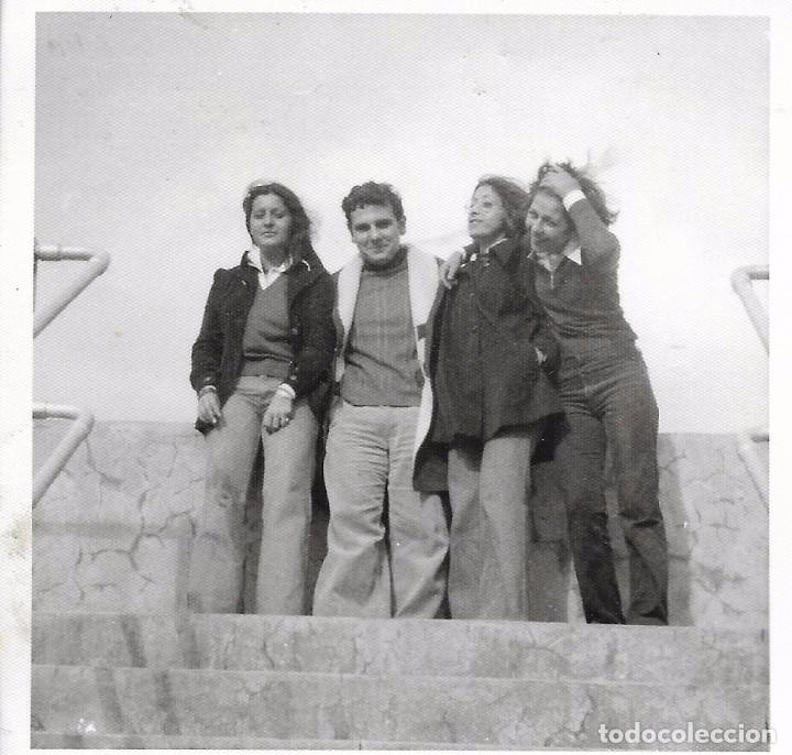 Alte Fotografie: *** QA680 - FOTOGRAFIA - CUATRO JOVENES AMIGOS