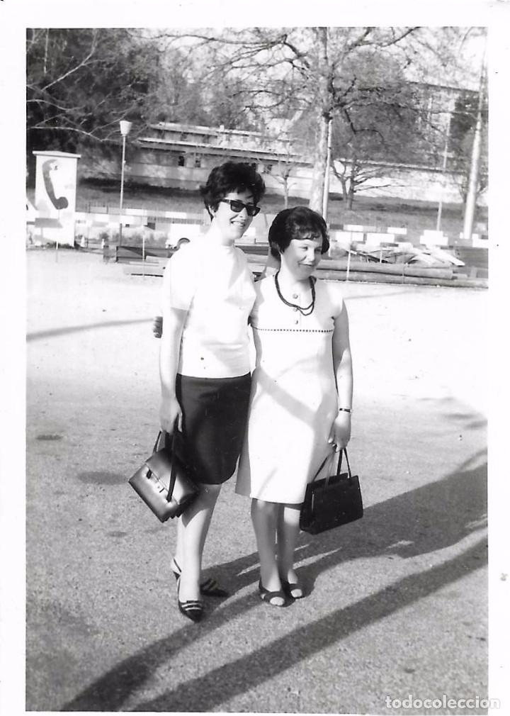 Antique Photography: == A726 - FOTOGRAFIA - DOS AMIGAS