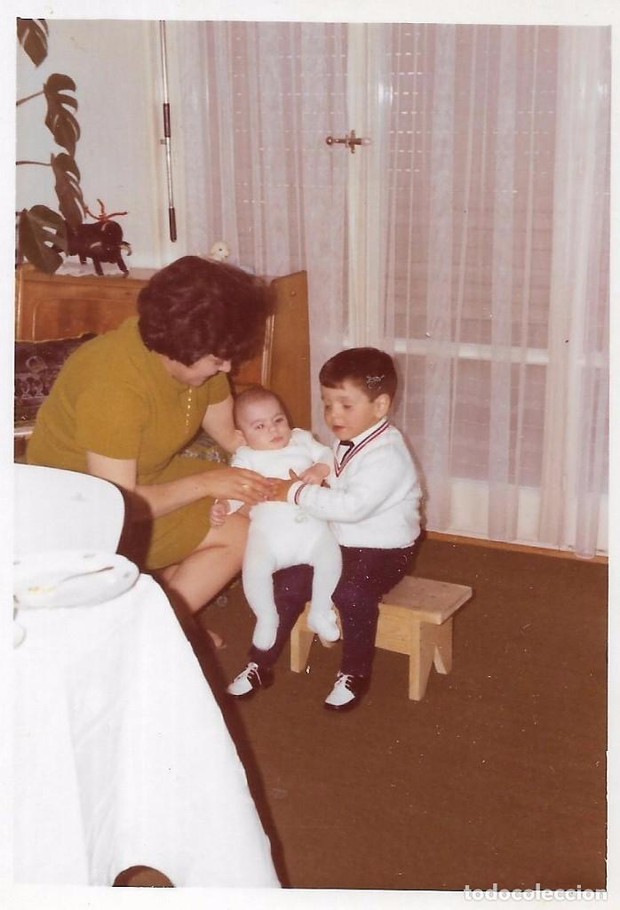 Fotografia antiga: == A673 - FOTOGRAFIA - SE&Ntilde;ORA CON DOS NI&Ntilde;ITOS