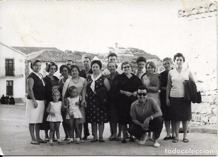 Fotografia antiga: == A697 - FOTOGRAFIA - GRUPO DE AMIGOS