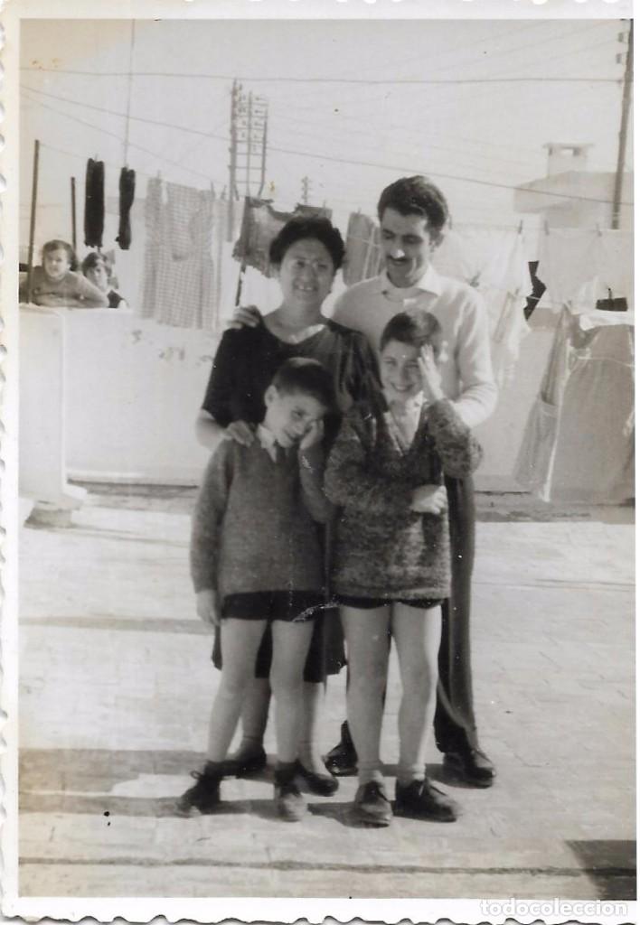 Fotografia antiga: ** SS814 - FOTOGRAFIA - PAREJA CON SUS NI&Ntilde;OS