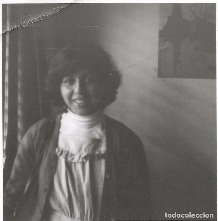 Fotografia antiga: :::: VF218 - FOTOGRAFIA - BONITA JOVEN