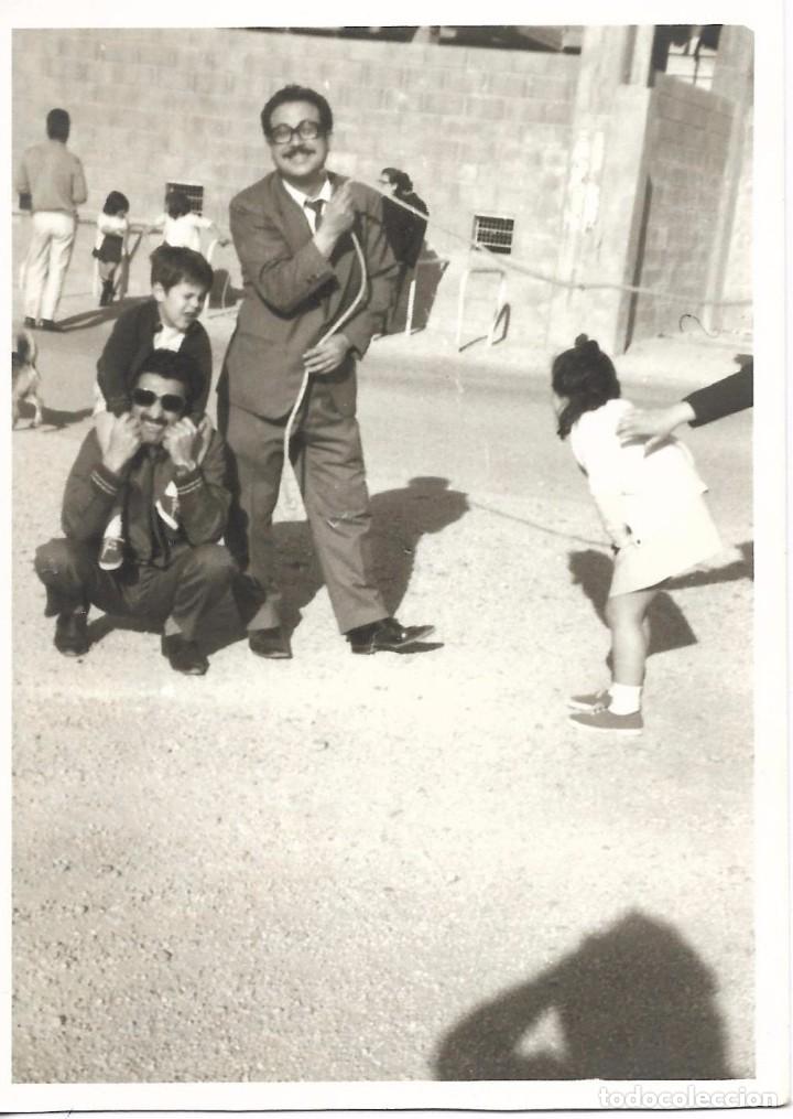 Fotografia antiga: *** QA31 - FOTOGRAFIA - SE&Ntilde;OR CON UNA CUERDA EN LA MANO