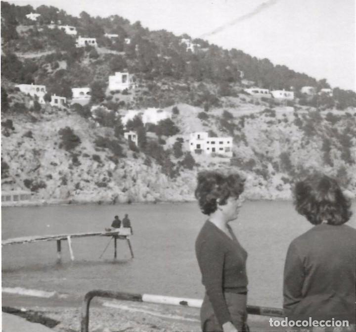 Fotografia antica: ** AM57 - FOTOGRAFIA - DOS AMIGAS JUNTO AL MAR