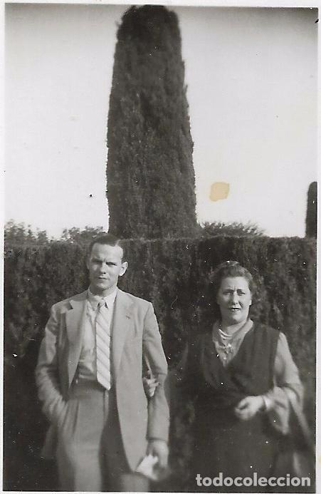 Fotograf&iacute;a antigua: ** FA531 - FOTOGRAFIA PEQUE&Ntilde;O FORMATO - PAREJA - 6,5 X 4,5 CM. - 1948