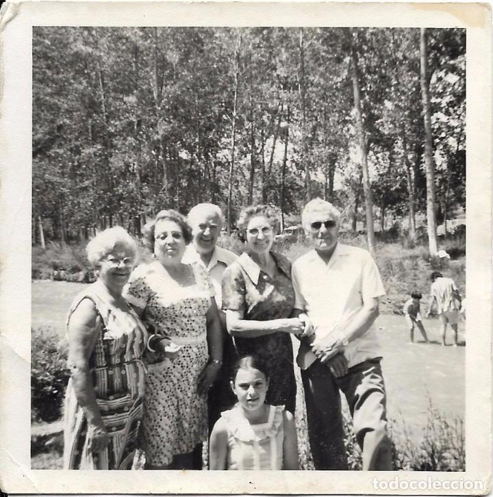 Antique Photography: ** AM79 - FOTOGRAFIA - GRUPO DE AMIGOS EN EL CAMPO