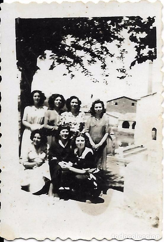 Fotograf&iacute;a antigua: ** FA582 - FOTOGRAFIA PEQUE&Ntilde;O FORMATO - GRUPO DE AMIGAS - 7 X 5 CM.