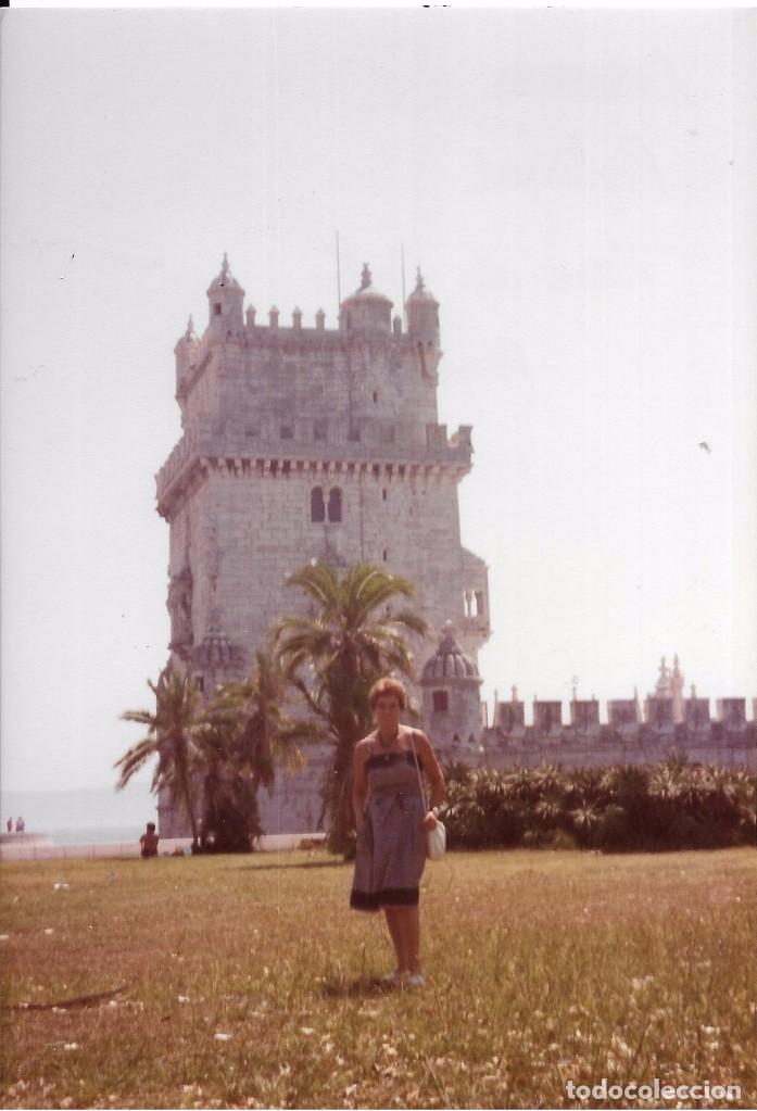 Alte Fotografie: :::: C102 - FOTOGRAFIA - SE&Ntilde;ORA DELANTE DE LA TORRE DE BELEM - PORTUGAL