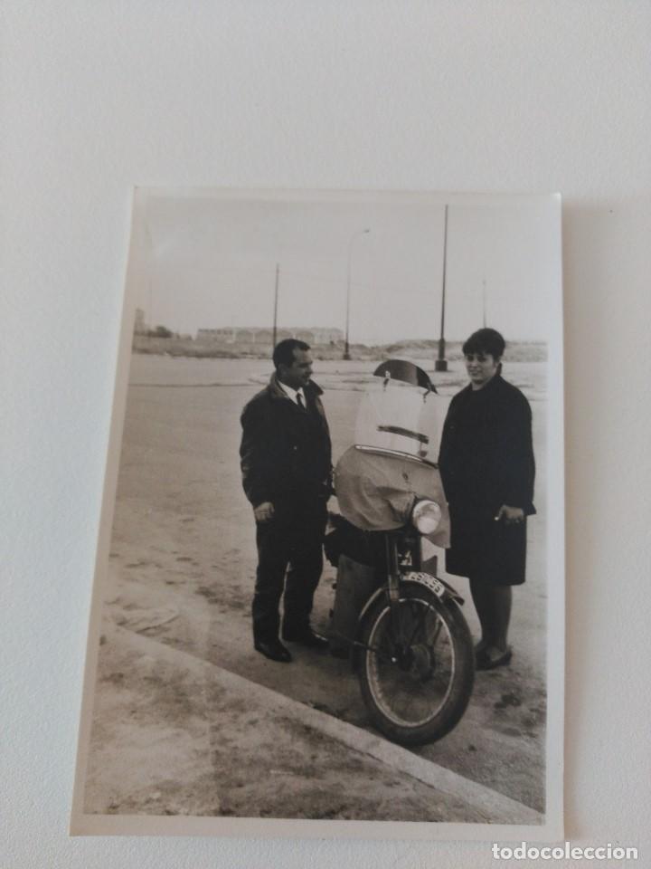 Fotografia antica: B97KJ FOTO ANTIGUA LA DE FOTO CICLOMOTOR