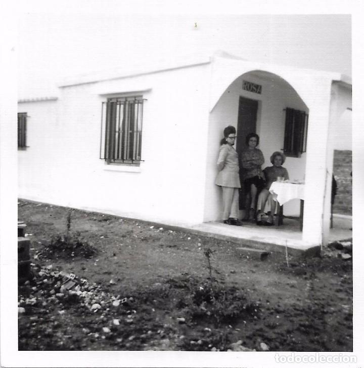 Fotografia antica: ** AM206 - FOTOGRAFIA - TRES AMIGAS EN EL PORCHE DE UNA CASA