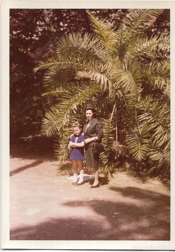 Fotograf&iacute;a antigua: *** AM363 - FOTOGRAFIA - SE&Ntilde;ORA CON UNA JOVENCITA