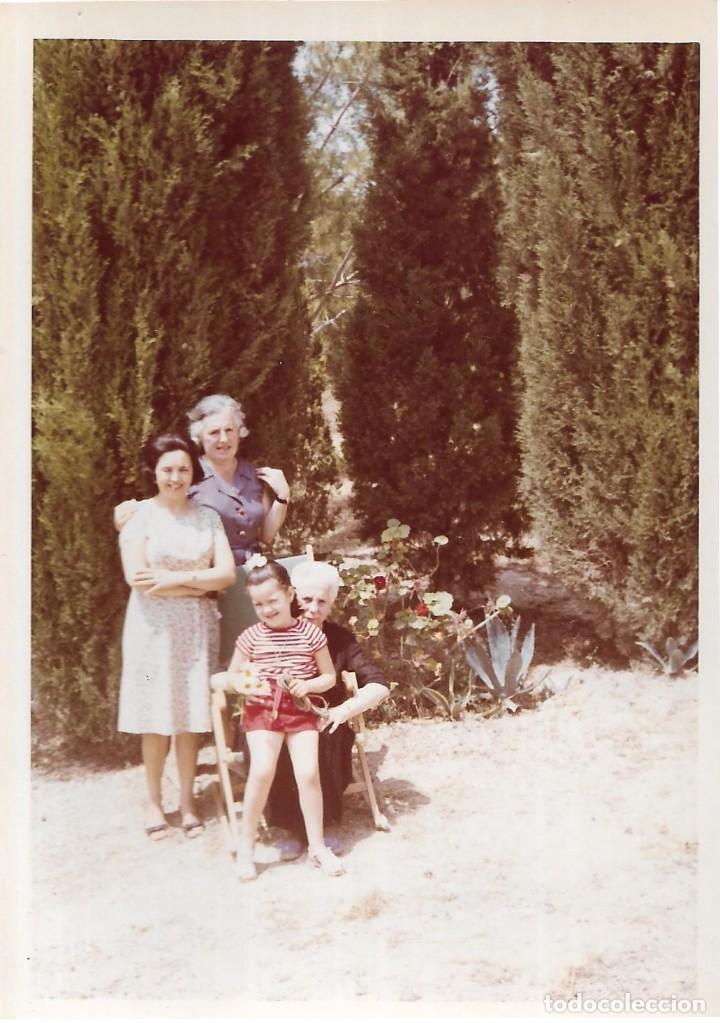 Fotograf&iacute;a antigua: *** AM391 - FOTOGRAFIA - SE&Ntilde;ORAS CON UNA NI&Ntilde;A