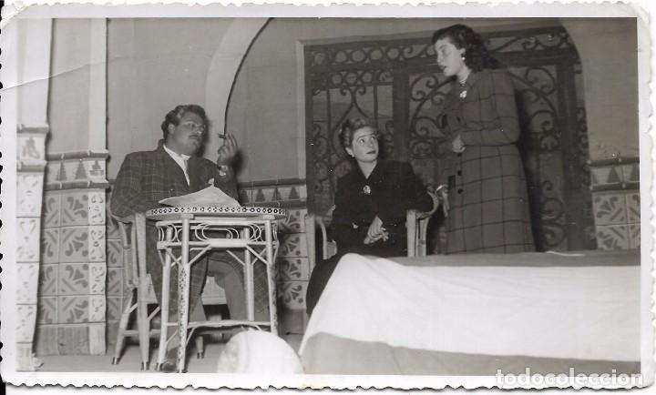 Fotografia antiga: :::: PR220 - FOTOGRAFIA - TRES AMIGOS ACTUANDO - REPORTAJE FONSECA - ONDARA