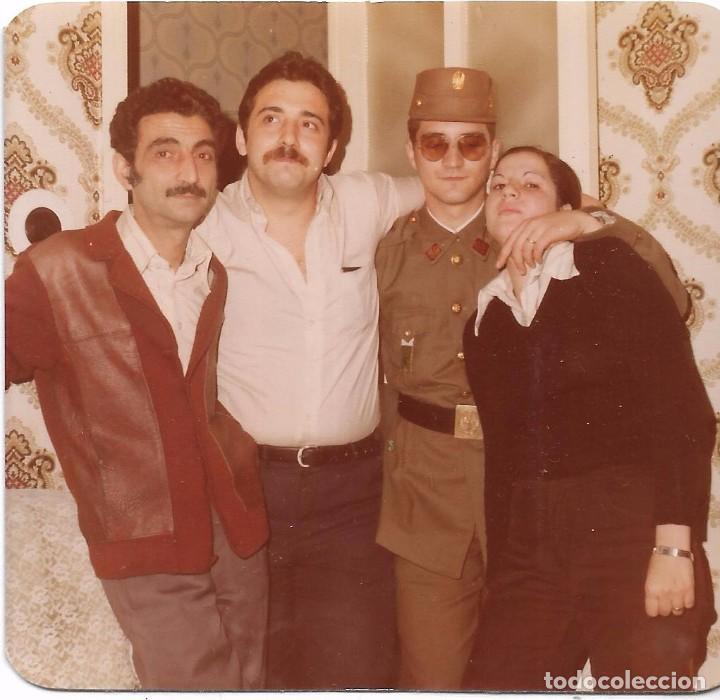 Fotografia antiga: ** AM242 - FOTOGRAFIA - JOVEN SOLDADO CON SU FAMILIA