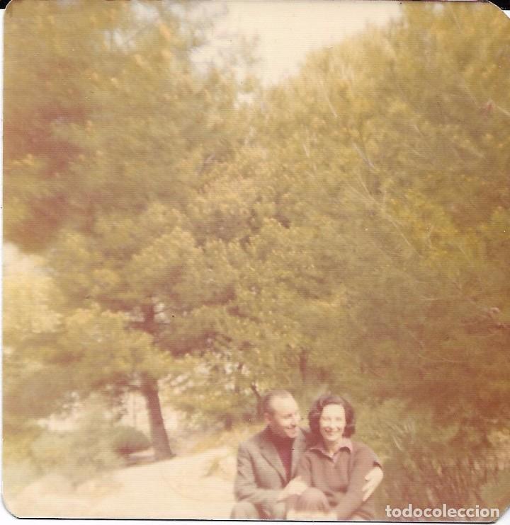 Fotografia antiga: ** AM243 - FOTOGRAFIA - PAREJA EN EL CAMPO