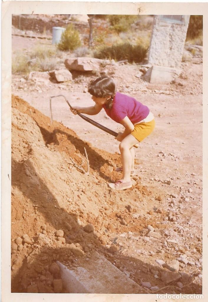 Fotografia antiga: *** AM554 - FOTOGRAFIA - JOVENCITA CON UN HAZADON